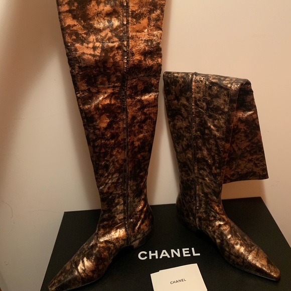 CHANEL Knee High Boots size 40 or 10B - Picture 3 of 10
